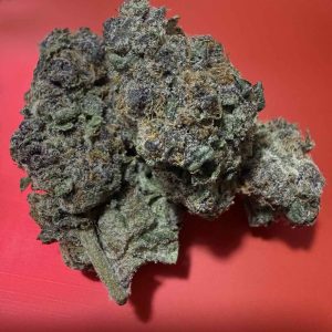 Purple Berry Flower Hybrid 34% THC cannabis strain for Ottawa weed delivery