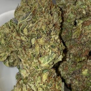 BC Moon Kush Flower Indica 34% THC cannabis strain for Ottawa weed delivery