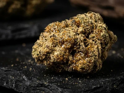 Cannabis moon rocks coated in hash oil and kief — Ottawa concentrates delivery